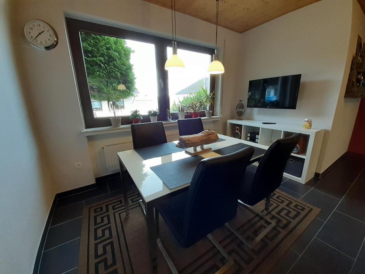 Ferienwohnung 75m² Terrasse Parkplatz WallBox Nürburgring Herresbach Exterior foto