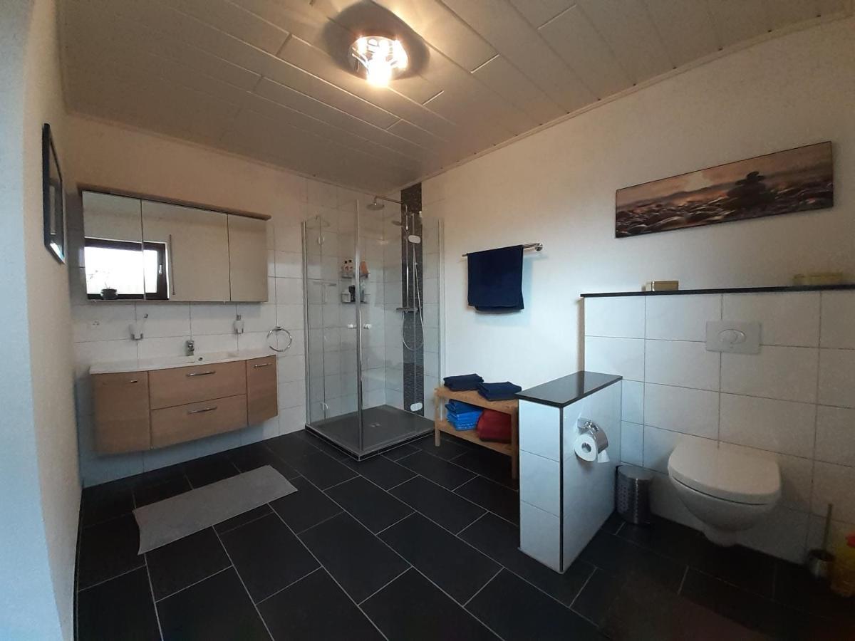Ferienwohnung 75m² Terrasse Parkplatz WallBox Nürburgring Herresbach Exterior foto