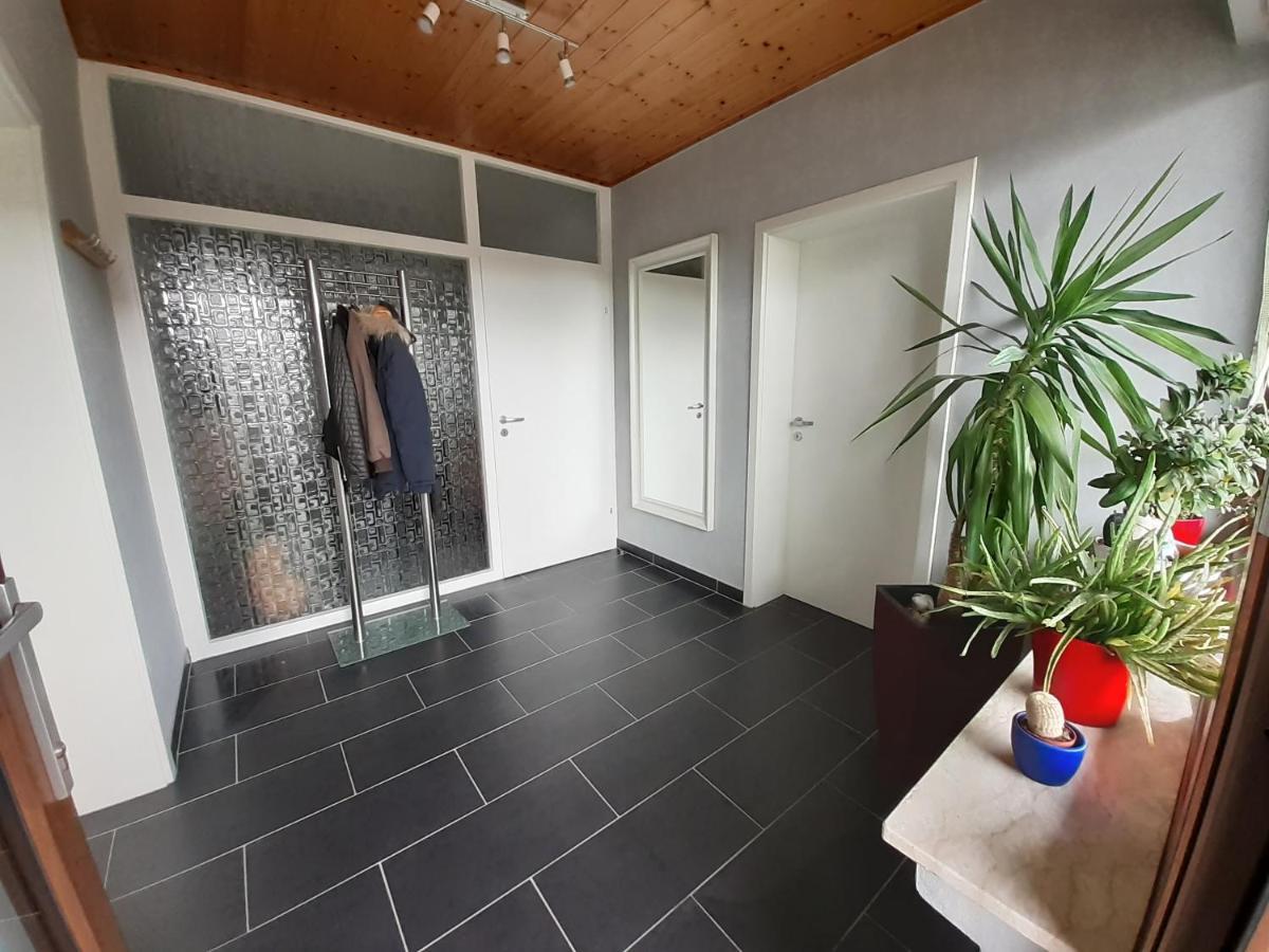 Ferienwohnung 75m² Terrasse Parkplatz WallBox Nürburgring Herresbach Exterior foto